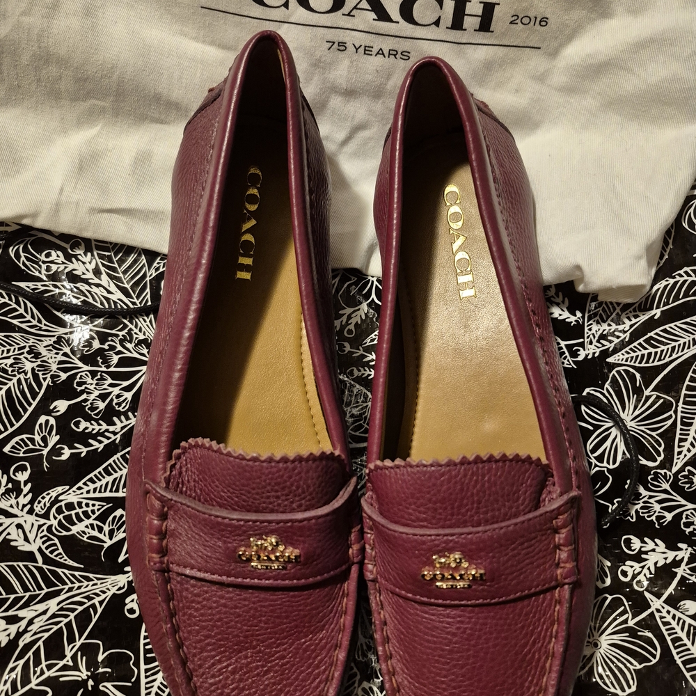 Coach NWOT Women's Odette Burgundy Loafers